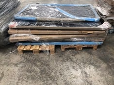 PALLET INCLUDING A VARIETY OF BEDSTEADS AND UPHOLSTERED BASES (MAY BE BROKEN OR INCOMPLETE).