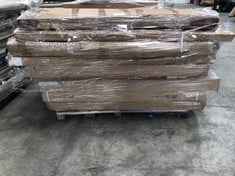 PALLET OF VARIETY OF FURNITURE INCLUDING DRAWER CANAPÉ 4 LEGS WHITE COLOUR MODEL ALFA MEASURES 135 X 190 (MAY BE BROKEN OR INCOMPLETE).