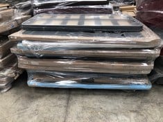 PALLET OF A VARIETY OF BEDSTEADS AND UPHOLSTERED BASES (MAY BE BROKEN OR INCOMPLETE).