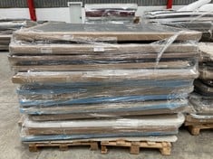 PALLET VARIETY OF BEDSTEADS AND UPHOLSTERED BASES INCLUDING BLACK 3T BASE 150X190CM (MAY BE BROKEN OR INCOMPLETE).