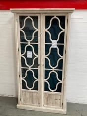 2 DOOR LARGE WOODEN CABINET IN LIGHT WOOD (RHS GLASS MISSING)