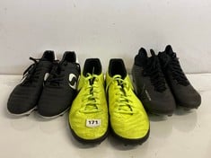 3 X ASSORTED FOOTBALL BOOTS TO INCLUDE NIKE AIR ZOOM MERCURIAL SUPERFLY IN BLACK SIZE 7.5