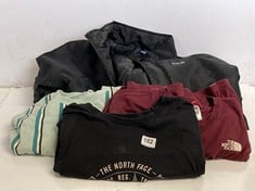 4 X ASSORTED ADULTS CLOTHING TO INCLUDE THE NORTH FACE BLACK EXPENDITION GRAPHIC TSHIRT SIZE XLARGE