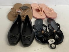 4 X ASSORTED ADULTS SHOES TO INCLUDE HAVAIANAS SLIM METAL CRYSTAL LOGO FLIP FLOP IN BROWN SIZE 6/7