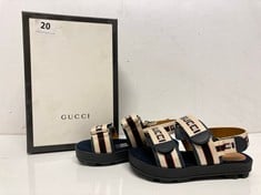 GUCCI KIDS LOGO STRIPE SANDLES IN SIZE 27-RRP £190