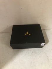 NIKE AIR JORDAN 1 LOW KIDS TRAINERS IN COLOUR BLACK & YELLOW UK SIZE 4- RRP £140