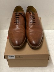 CHATHAM BUTON G2 WALNUT/GUM BOAT SHOES SIZE 12 TO INCLUDE OLIVER SWEENEY LACE-UP SHOES BROWN SIZE 9.5