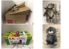 BOX OF ASSORTED KIDS TOYS TO INCLUDE CHARLIE BEARS PLUSH SOFT BEAR TOY - DARK GREY