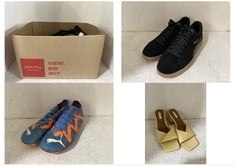 BOX OF ASSORTED ADULTS SHOES TO INCLUDE PUMA MEN'S TRAINERS IN BLACK - UK 11