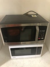 TOSHIBA MICROWAVE OVEN - MODEL NO.: MM-EM20P(WH) TO INCLUDE TOSHIBA MICROWAVE OVEN - MODEL NO.: ML-EM23P(SS)