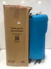 IT LUGGAGE LARGE LUGGAGE - CHARCOAL TO INCLUDE IT LUGGAGE MEDIUM SUITCASE - SKY BLUE