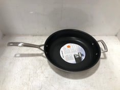 LE CREUSET 3-PLY STAINLESS STEEL 30CM FRYING PAN