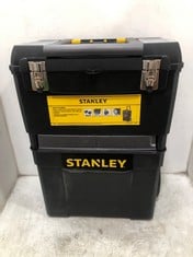 STANLEY MOBILE WORK CENTER WITH METAL LATCHES 55.1L