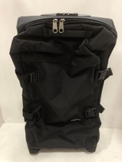 EASTPAK BLACK 2 WHEEL TRAVEL BAG