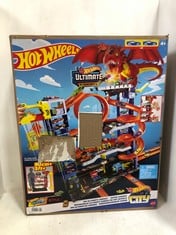 HOT WHEELS ULTIMATE GARAGE PLAYSET