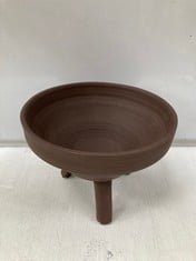 12 X STONE THE CROWS MEDIUM FOOTED BOWL - CINNAMON - DIA 20CM - TOTAL RRP £120