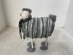 6 X STONE THE CROWS SET 2 - LARGE SHEEP - HEIGHT 32CM - TOTAL RRP £258