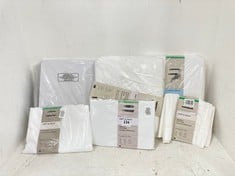 6 X ASSORTED JOHN LEWIS BEDDING TO INCLUDE JOHN LEWIS SOFT & SILKY EGYPTIAN COTTON STANDARD PILLOWCASES