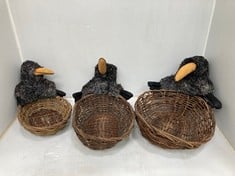 12 X STONE THE CROWS SET 3 OVAL BASKETSRAFTY CROW-LENGTH 35CM - TOTAL RRP £576