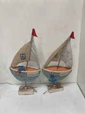 12 X STONE THE CROWS LARGE BOAT ON STAND - HEIGHT 54CMS - TOTAL RRP £480