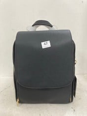 STACKERS PLAIN LAPTOP BACKPACK IN BLACK