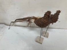 48 X STONE THE CROWS SMALL RATTAN LONG TAIL BIRD - - TOTAL RRP £240