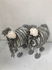 6 X STONE THE CROWS SET 2 - LARGE SHEEP - HEIGHT 32CM - TOTAL RRP £258