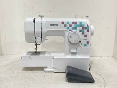 JANOME SEWING MACHINE MODEL NO - 7025 - RRP £279