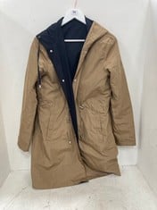 RALPH LAUREN LAUREN RAIN REVERSIBLE COAT IN DARK NAVY/ BIRCH TAN SIZE MEDIUM - RRP £299