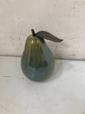 8 X STONE THE CROWS SMALL PEAR WITH METAL LEAF DECORATIONS