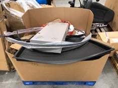 PALLET OF ASSORTED ITEMS TO INCLUDE PLASTIC BOOT TRAY