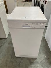 SWAN SLIM SIZE FREESTANDING DISHWASHER IN WHITE - MODEL NO. SDW2015W - RRP £200 (ZONE 1)