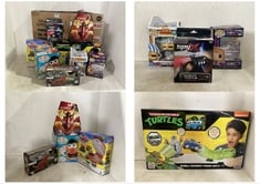 9 X ASSORTMENT OF KIDS TOYS TO INCLUDE TEENAGE MUTANT NINJA TURTLES SHELL RIDERS TRICK CITY