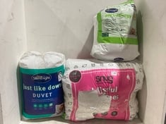 3 X ASSORTED BEDDING TO INCLUDE SILENTNIGHT KING SIZE DUVET 10.5TOG