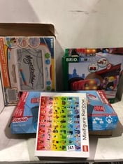 4 X ASSORTED KIDS TOYS TO INCLUDE TOMY MEGASKETCHER