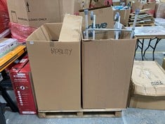 PALLET OF ASSORTED MOBILITY ITEMS TO INCLUDE DRIVE WALKING FRAMES