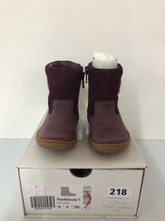 CLARKS FLASH CLOUDY T BERRY LEATHER CHILDREN'S BOOTS - SIZE 3 (611302)