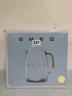 SMEG VARIABLE TEMPERATURE KETTLE (RRP £179.00)