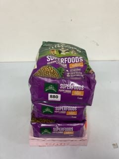 4 X PET PRODUCTS TO INC JAMES WELLBELOVED SUPERFOODS PUPPY FOOD - BEST BEFORE 29/10/2024