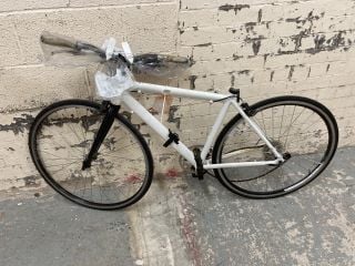 ROAD BIKE (X749449) (X794450)(X749419) (VAT ONLY PAYABLE ON BUYERS PREMIUIM)