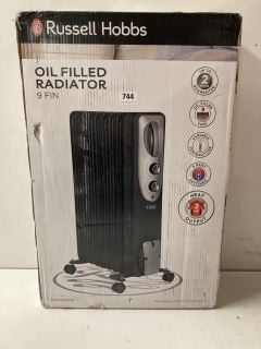 RUSSELL HOBBS OIL FILLED 9 FIN RADIATOR