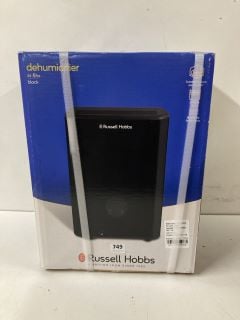 RUSSELL HOBBS 20L DEHUMIDIFIER