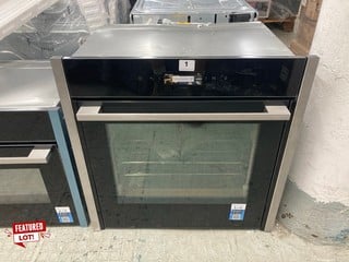 NEFF SINGLE ELECTRIC OVEN MODEL B54CR71N0B RRP £949