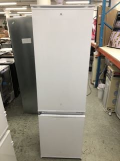 AEG INTEGRATED FRIDGE FREEZER MODEL OSC5S181ES RRP £549