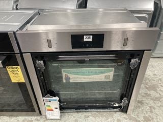 NEFF SINGLE ELECTRIC OVEN MODEL B3CCC0AN0B RRP £579 (EX-DISPLAY) (SMASHED GLASS)