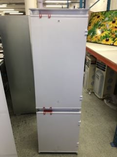 AEG INTEGRATED FRIDGE FREEZER MODEL OSC5S181ES RRP £549