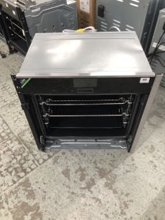 NEFF SINGLE ELECTRIC OVEN MODEL HB6B3SFH (LOOSE DOOR)