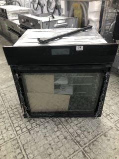 AEG SINGLE ELECTRIC OVEN MODEL BSK778380T RRP £862 (SMASHED GLASS)