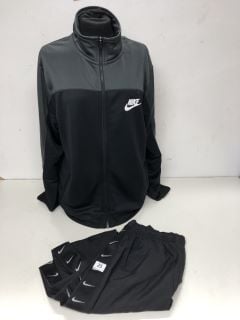 2 X NIKE ITEMS INC MEDIUM SIZED JACKET