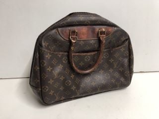 LOUIS VUITTON MONOGRAM CANVAS LUGGAGE BAG (VAT ONLY PAYABLE ON BUYERS PREMIUM)